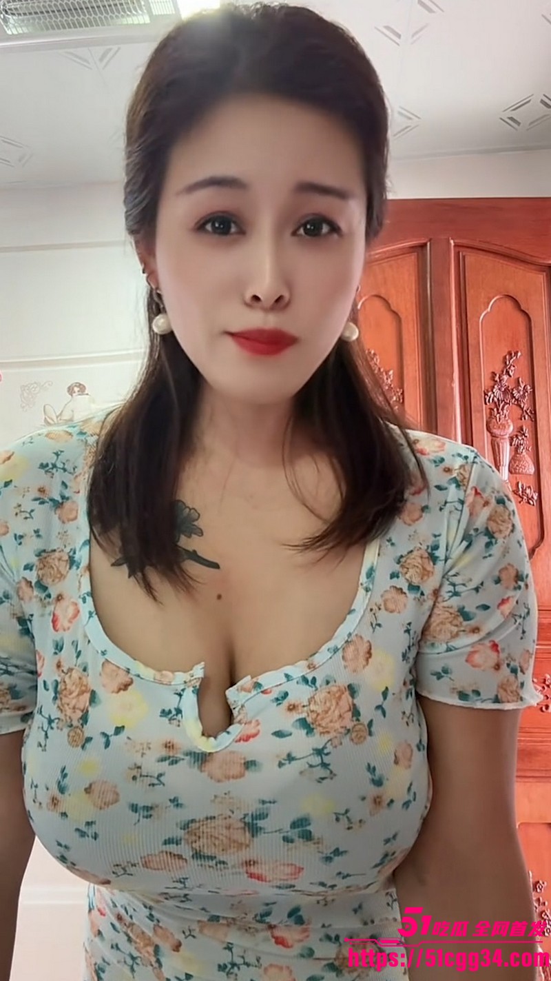 快手巨乳熟女爱运动的二姐私拍流出 3