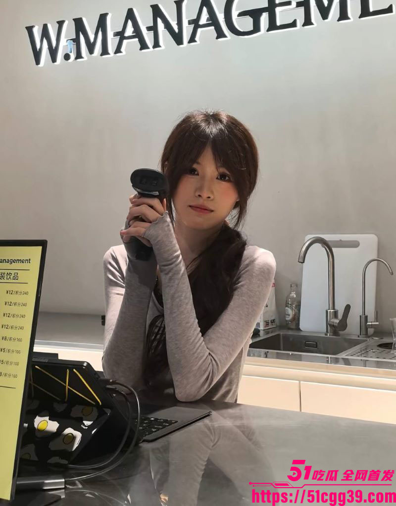 抖音172万粉女网红1an被男友梅骏骅怒曝 12