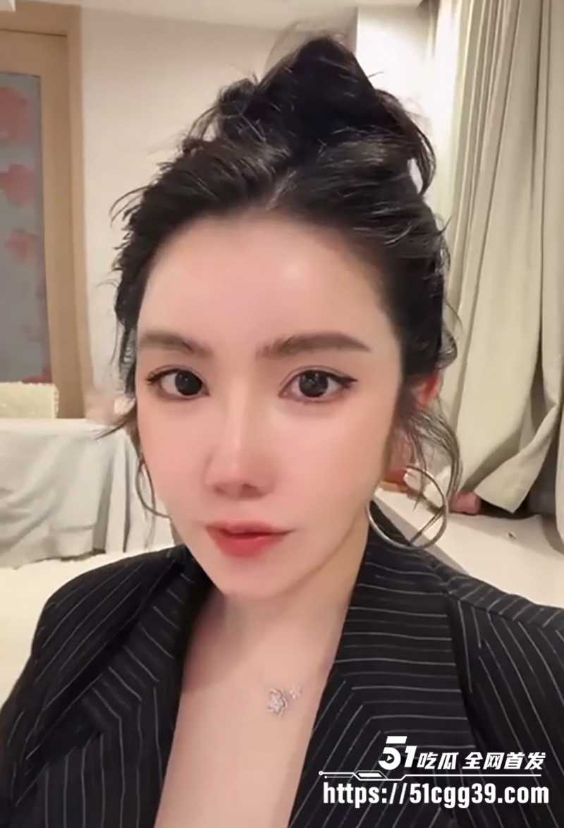 抖音最新擦边露点合集流出 各种小姐姐为流量偷露奶头美乳 少女粉嫩美妇饱满御姐冷艳 每帧都让人硬到爆炸！