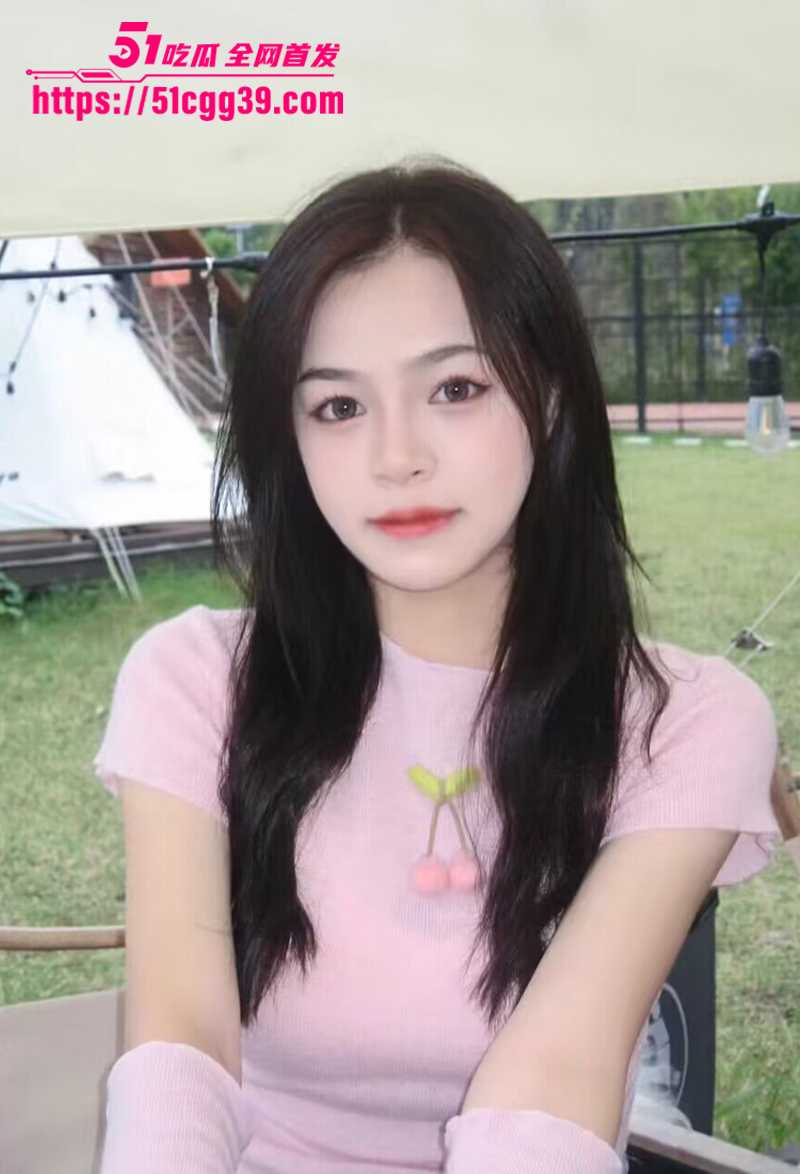 云南爆奶少妇 汪欣 偷情淫片流出 露脸舔屌激情骑乘 被无套狂插玩到尿喷 如柱四溅泚满屏幕！