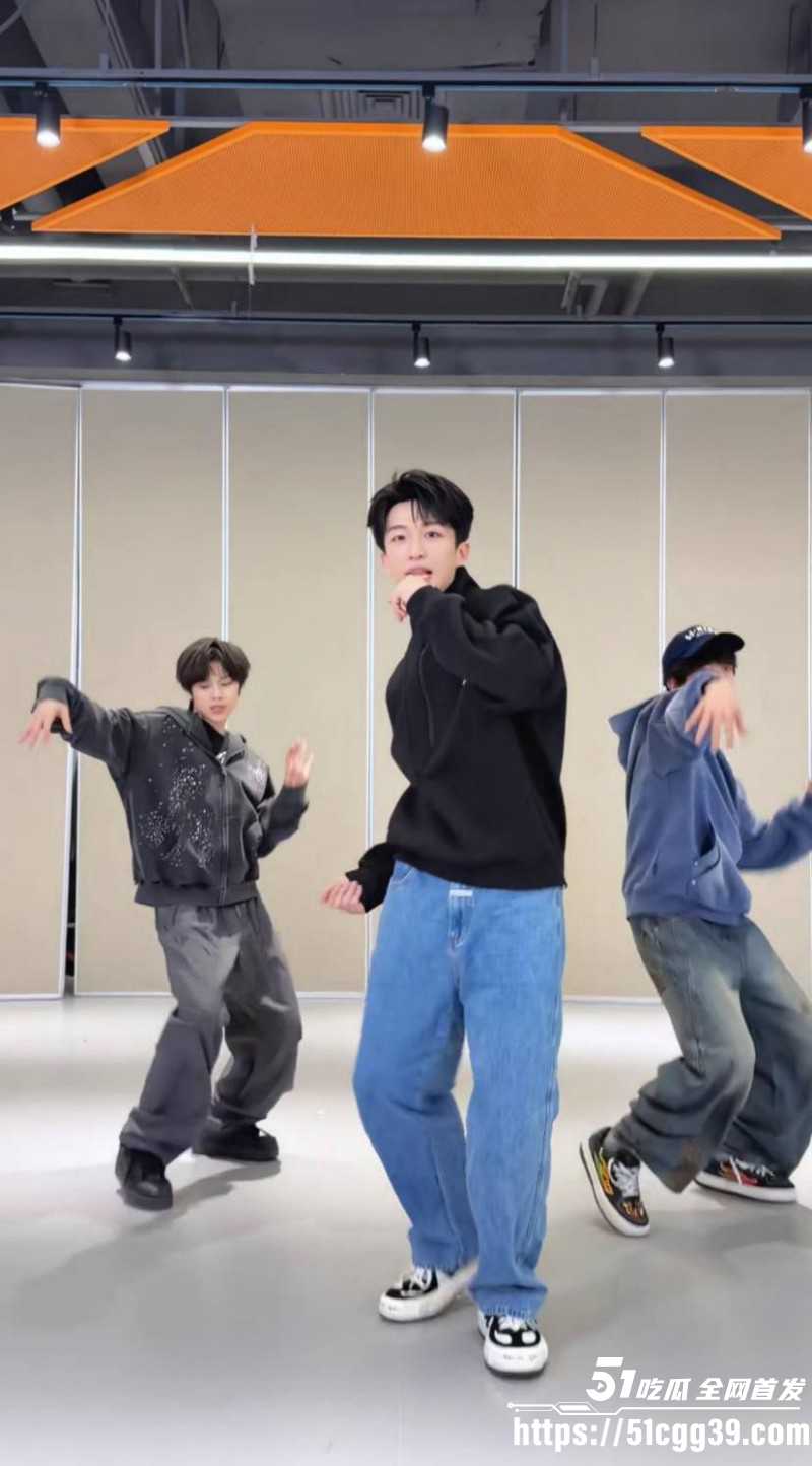 知名歌手黄子弘凡父亲黄金中被曝诈骗06