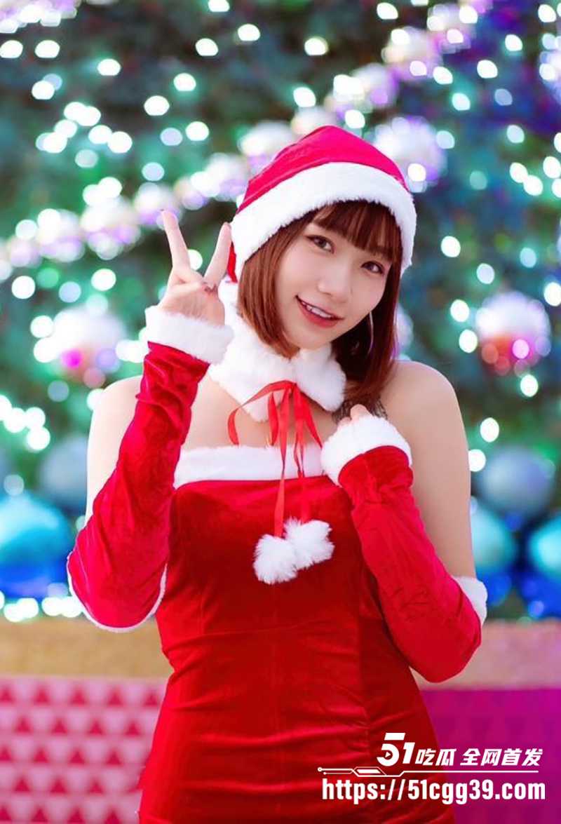 台湾嫩模网红 壹玖玖玖 高挑女神秒变胯下乖狗 媚眼如丝露脸吸屌 吐舌撅臀被后入爆操！