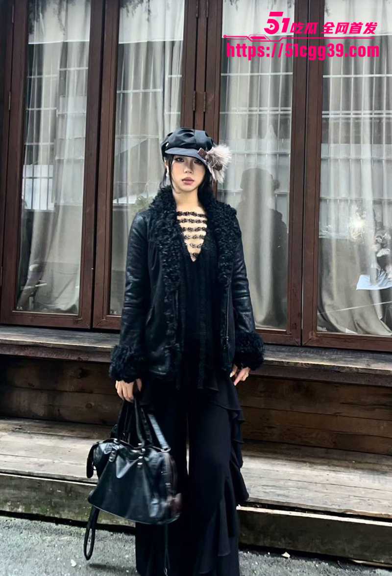 南京性感美女徐诗洁被调教视频曝光 4 拷贝