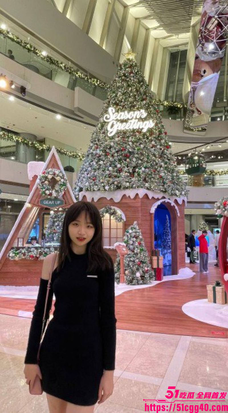 反差学生妹自拍视频流出 5