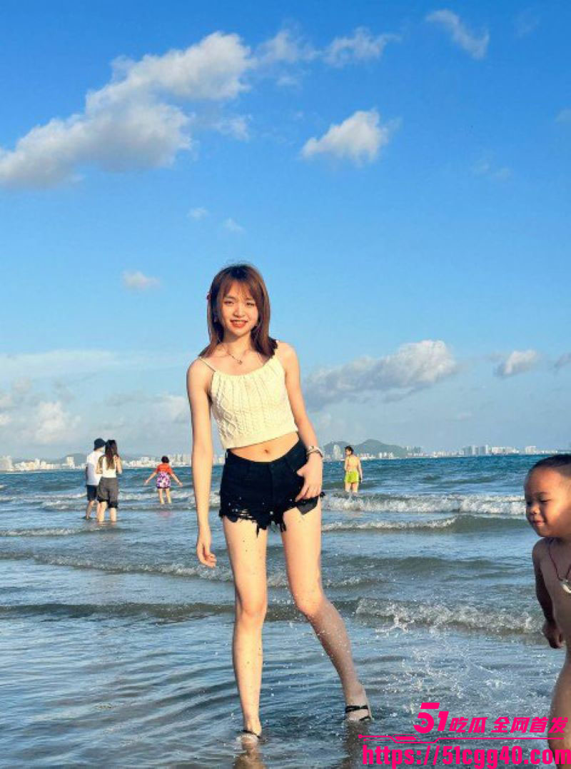 反差学生妹自拍视频流出 6