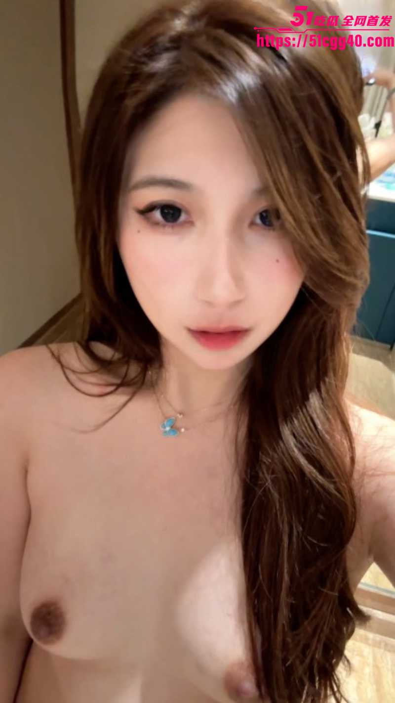 总华探长的小狗 最新调教痴女母狗 黑丝肥臀塞入肛塞 后入爆操 天使面孔让感官瞬间沦陷！