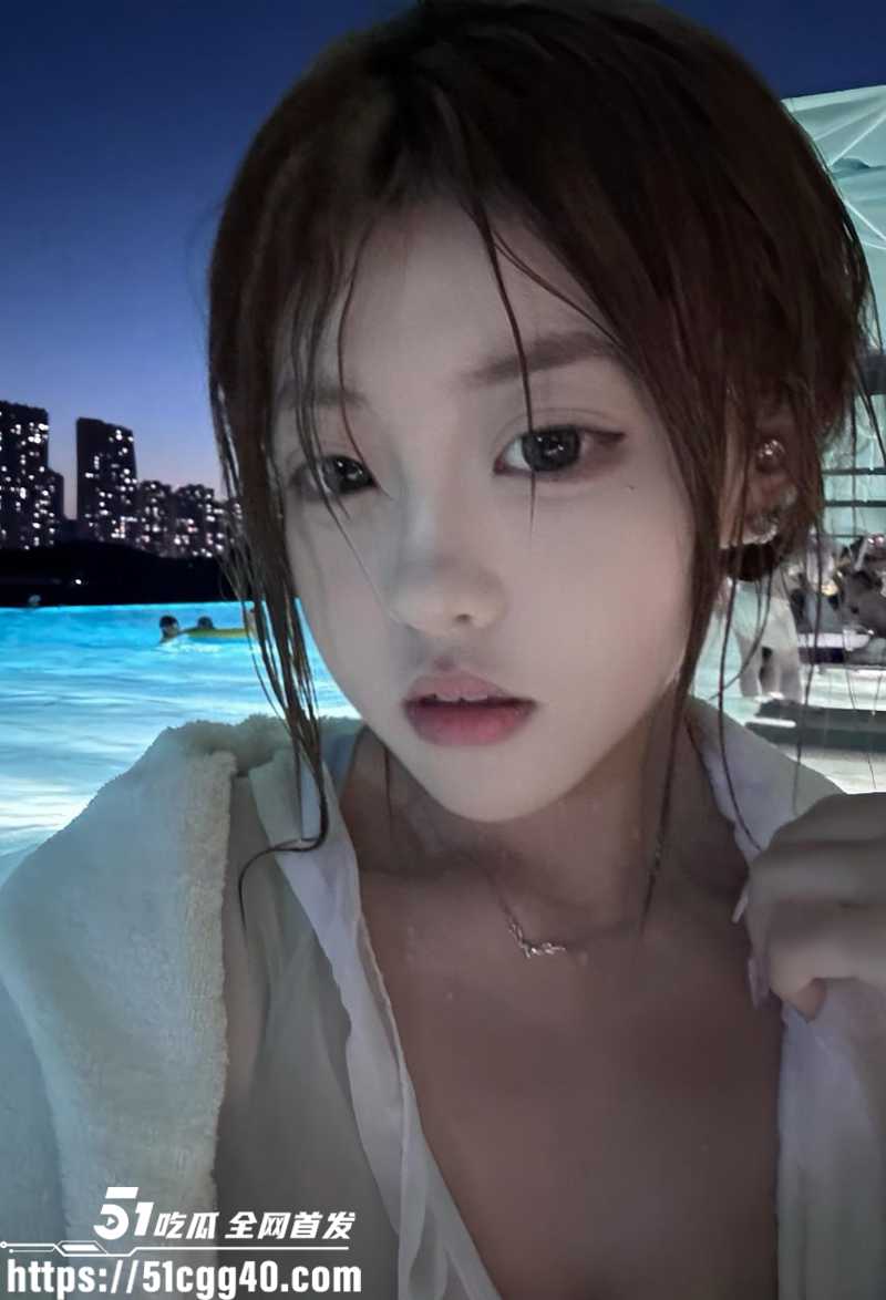 上海爆奶嫩妹 雪儿 清纯少女沦为金主精盆 穿情趣淫装被打桩爆操 狂喊爸爸被干到高潮！