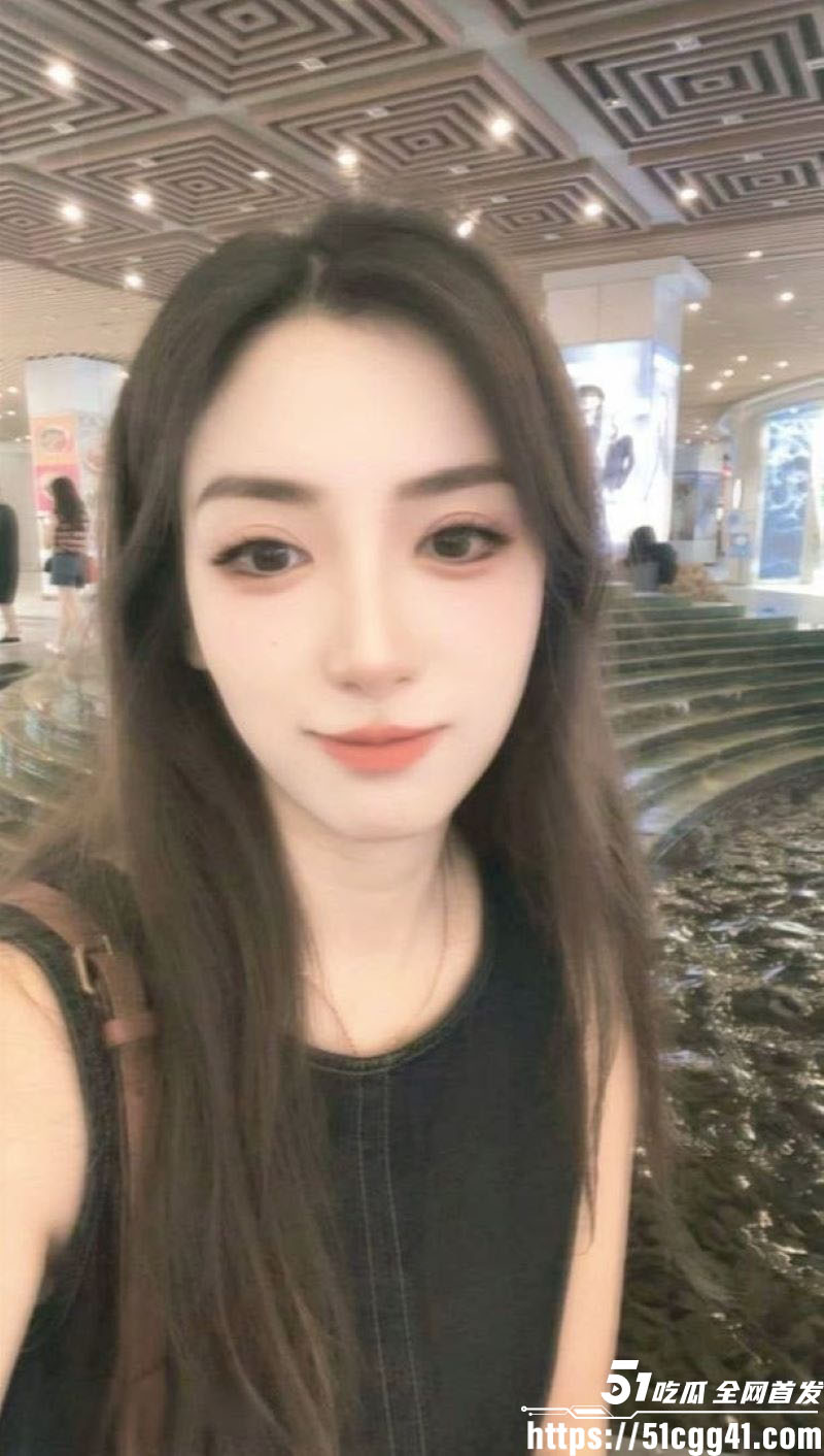 超美清纯G奶女神店员洗澡视频流出 4