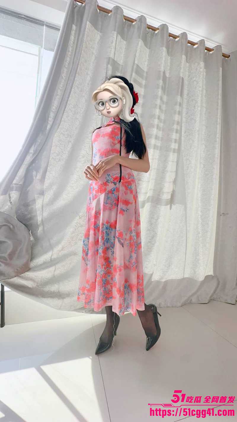 51原创小姨子的秘密 小姨子身穿性感旗袍黑丝勾引姐夫 天台口交深喉沙发足交内射狂干！