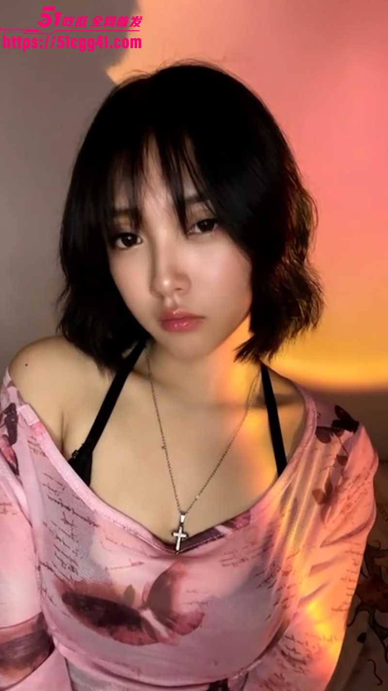 菲律宾网红 清纯嫩妹 自慰口交性爱合集 天使脸庞完美身材 简直是贪婪放荡的肉体祭坛！