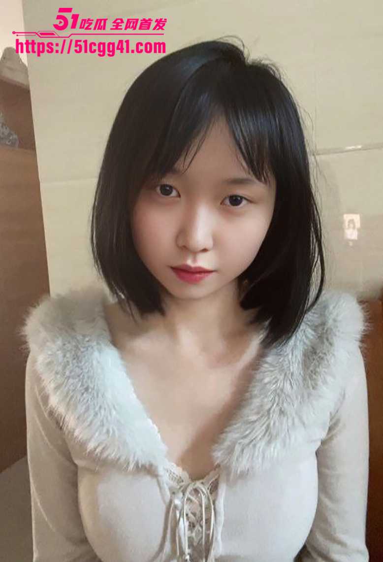 日本美少女裸贷淫片流出 毛茸蜜穴吞没酒瓶 圆珠笔见缝插针狂捅肉洞 岛国妹子堪称人人女优啊！