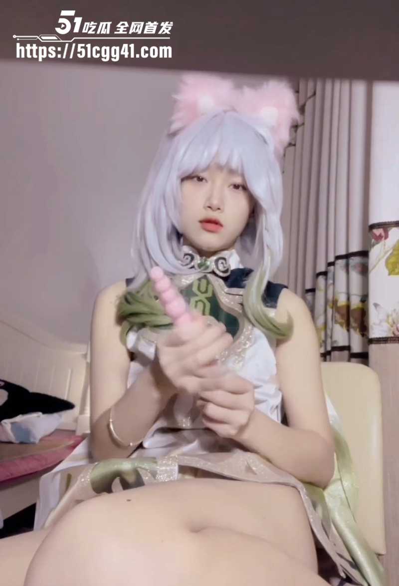 推特超嫩福利姬胡椒子cos自慰写真流出6拷贝