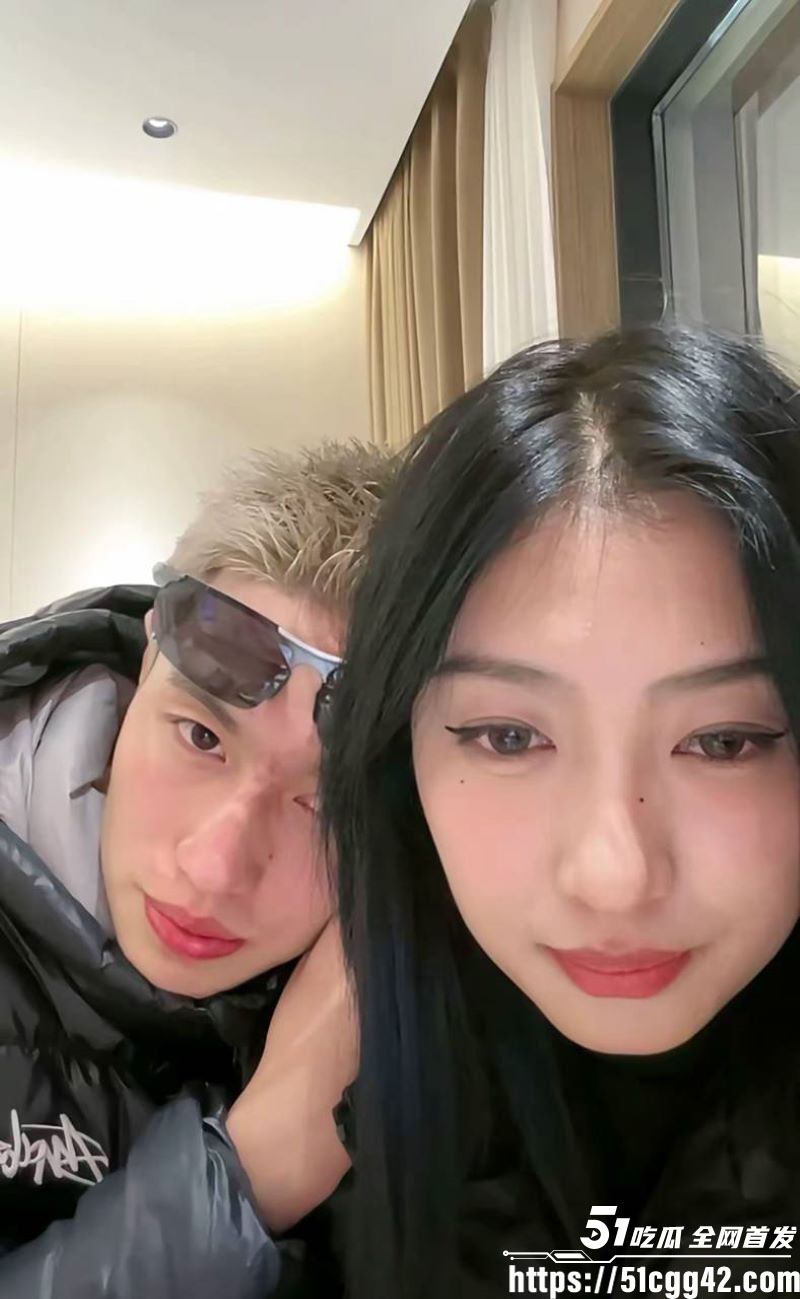 藏族抖音网红扎西巴姆塌房 8