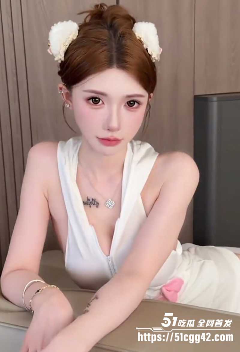 AI脱衣抖音顶级网红女神玉玉呐视频流出6拷贝