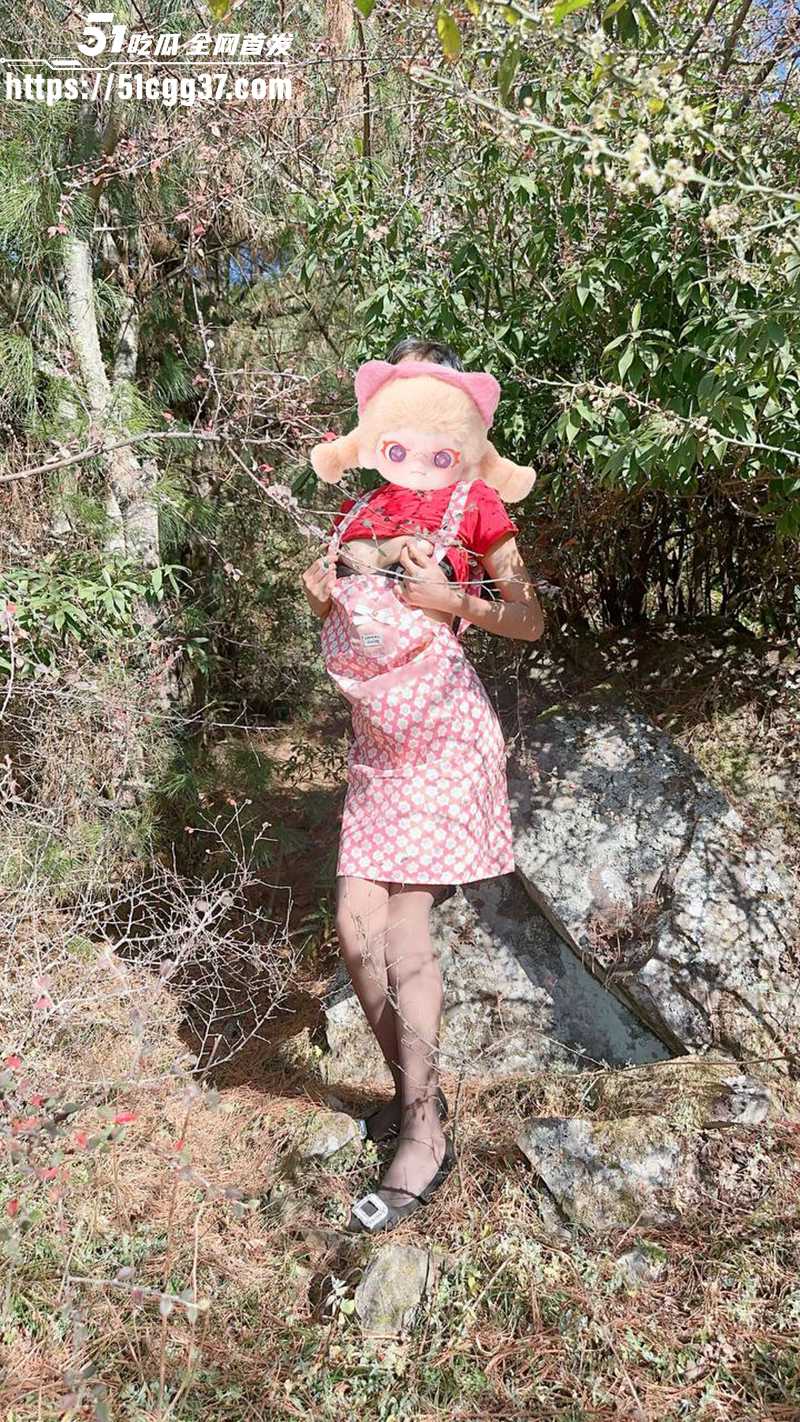51原创小姨子的秘密 户外山内小姨子脱裤勾引 丝袜围裙厨娘装被姐夫后入内射！