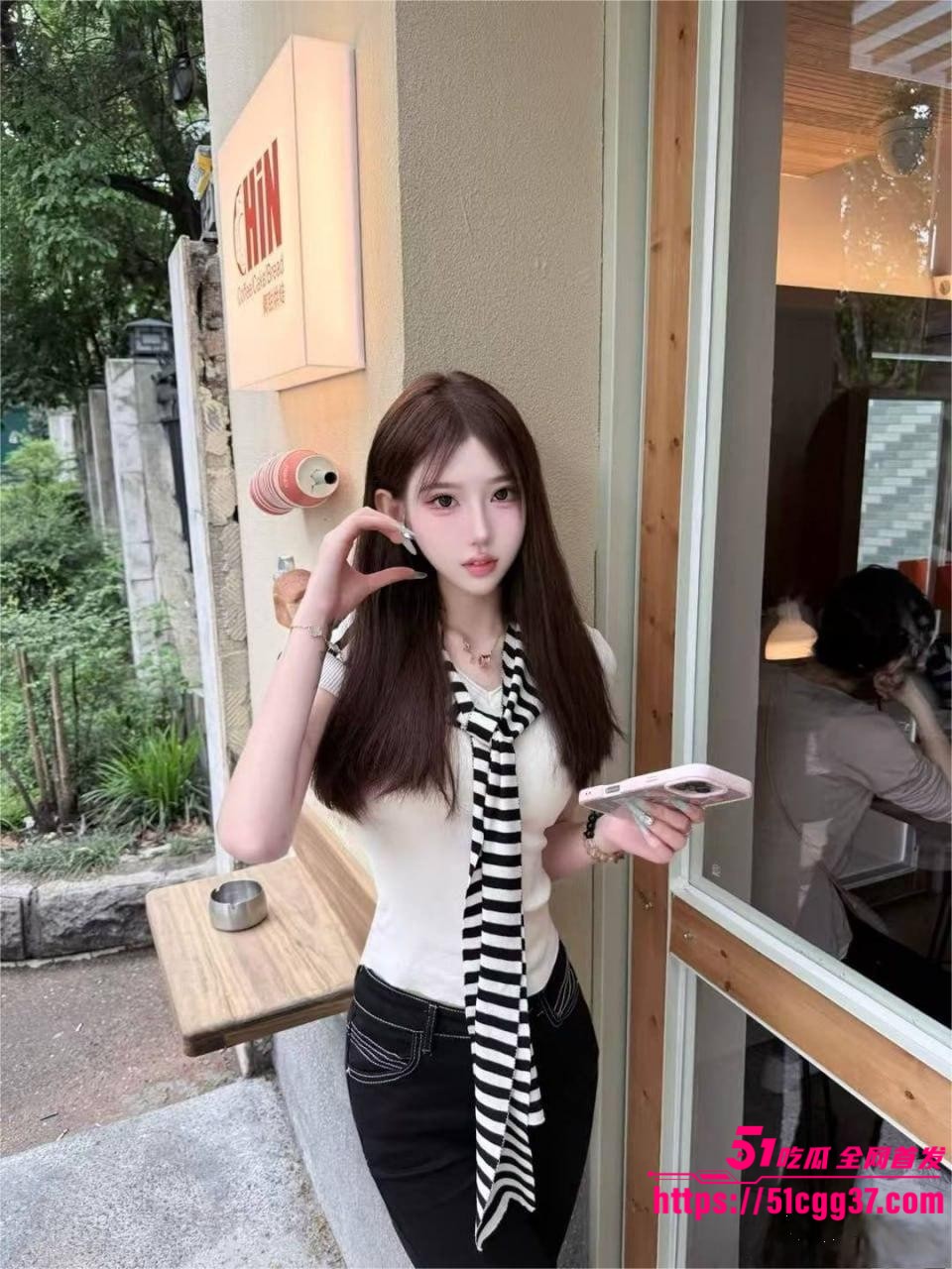 成都御萝双修少女约炮私拍流出 表面甜妹私下放浪形骸 口交后入细致演绎母狗姿态