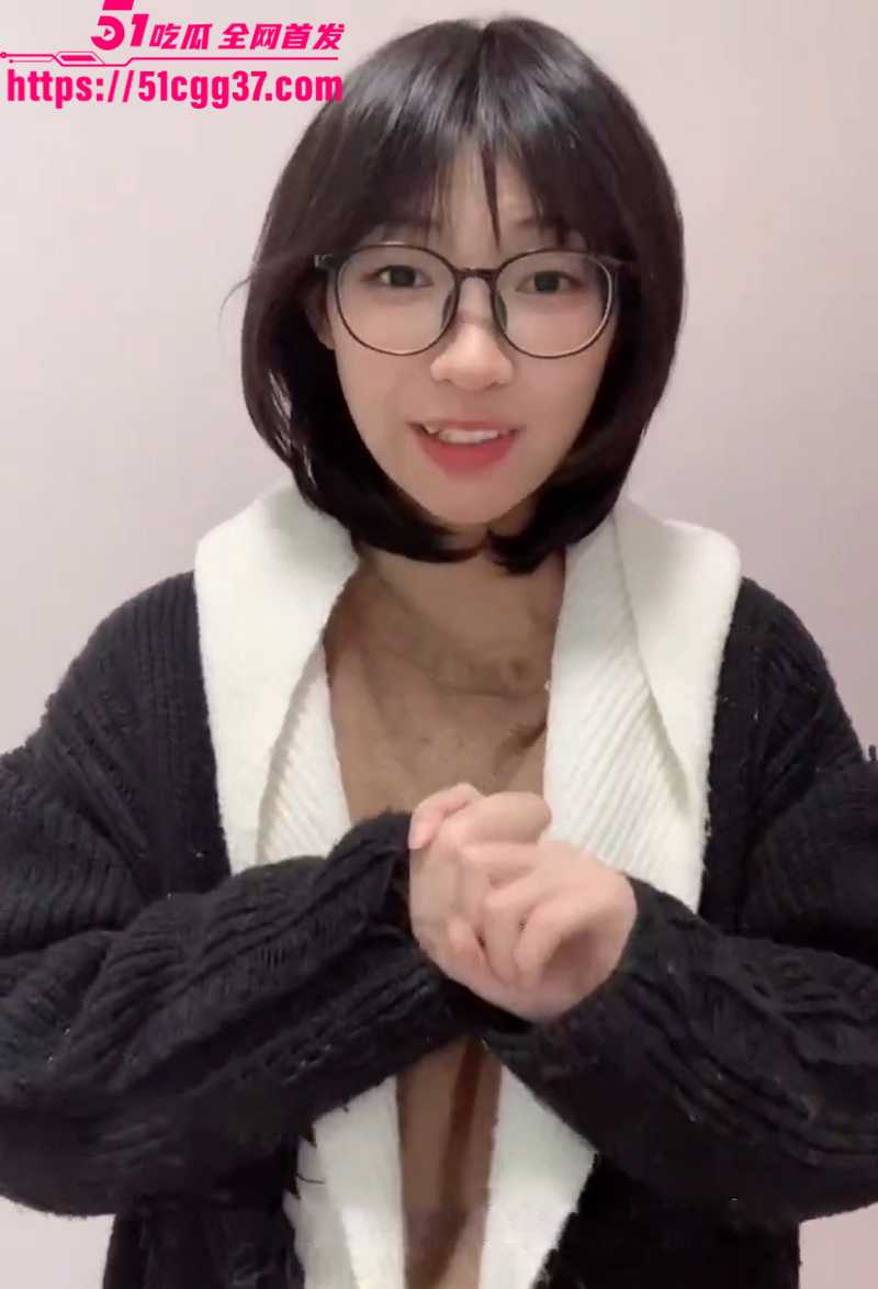 情趣淫装测评博主 Gulili谷鲤里 最新合集 反差文静乖乖女全裸测衣 性感娇躯粉嫩白虎 让人惊喜！