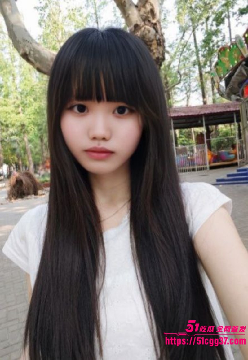 广西精神小妹 龙冰瑶 裸贷视频流出  3