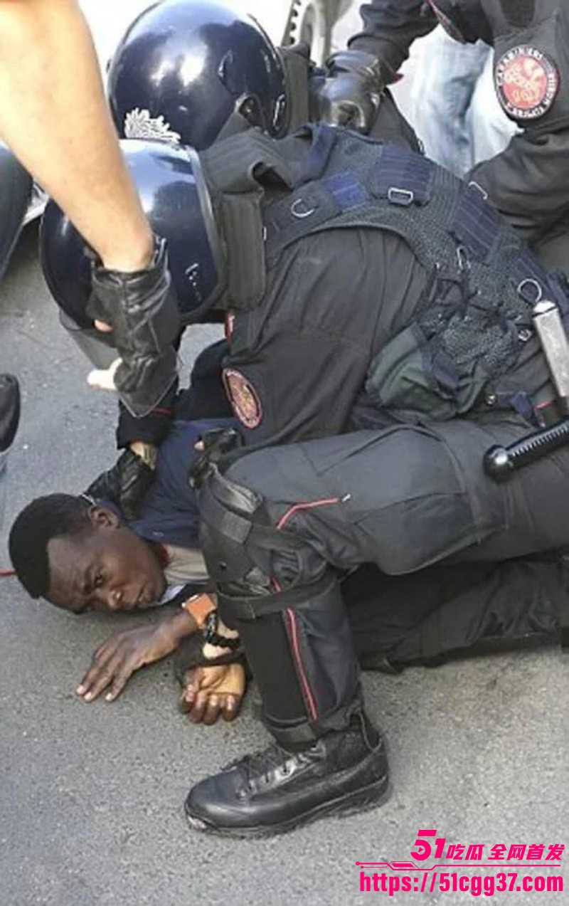 意大利南部普利亚大区运钞车抢劫案011