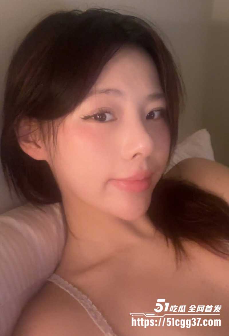 极品高颜值小网美自拍自慰视频曝光 5 拷贝