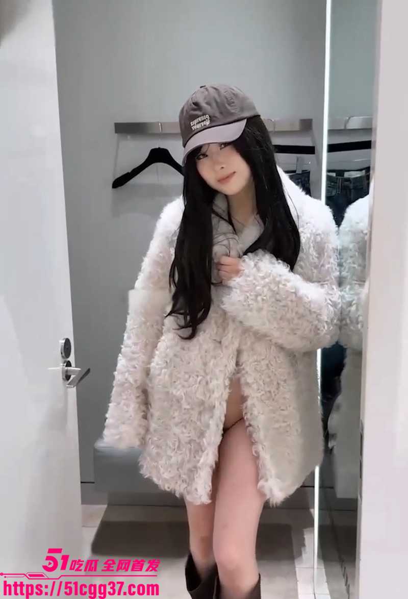 Onlyfans推特网黄噗噗露出淫语车震视频流出5拷贝