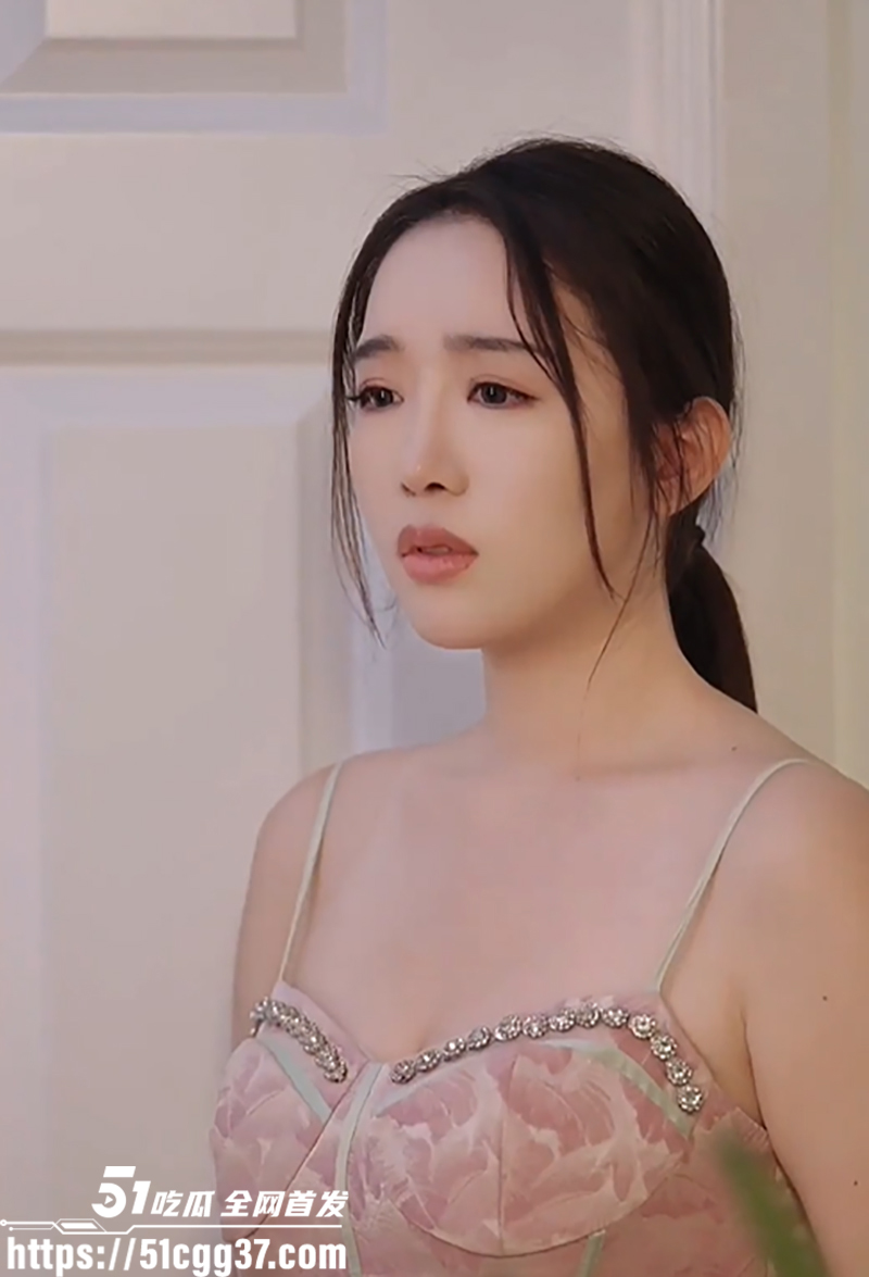 国产网剧女人的香味流出 4 拷贝