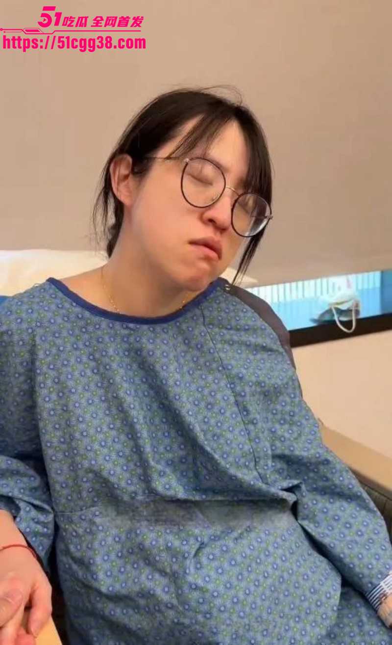 抖音网红保罗在美国直播妻子分娩09