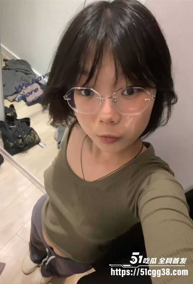 大一眼镜学生妹马梓怡不雅视频曝光 2 拷贝