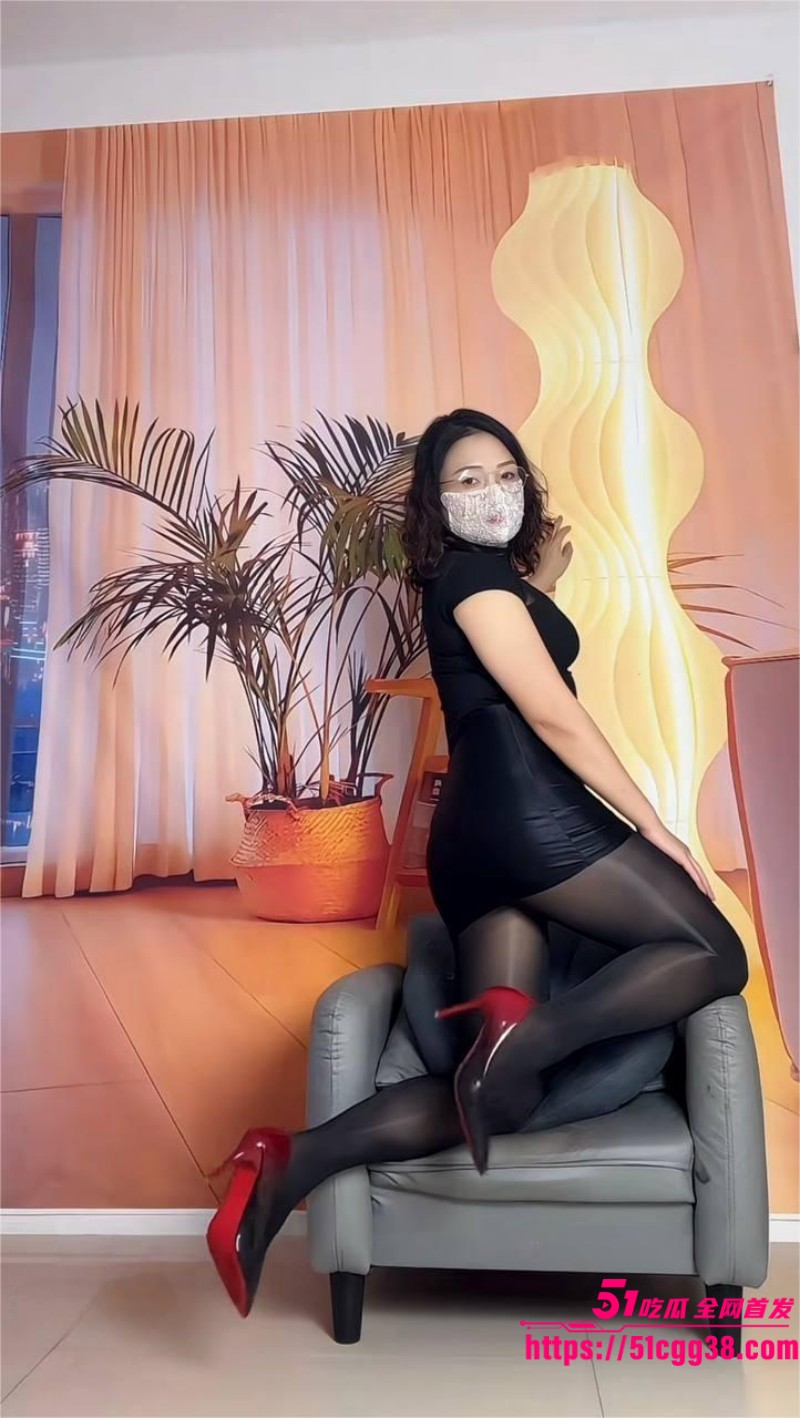 快手巨乳网红 敏媚娘 定制福利曝光 5