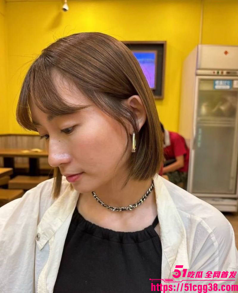 短发奶茶妹 工凯欣 约炮视频流出 巨乳挺翘细腰翘臀 后入狂插浪叫不断 画面淫乱到炸！