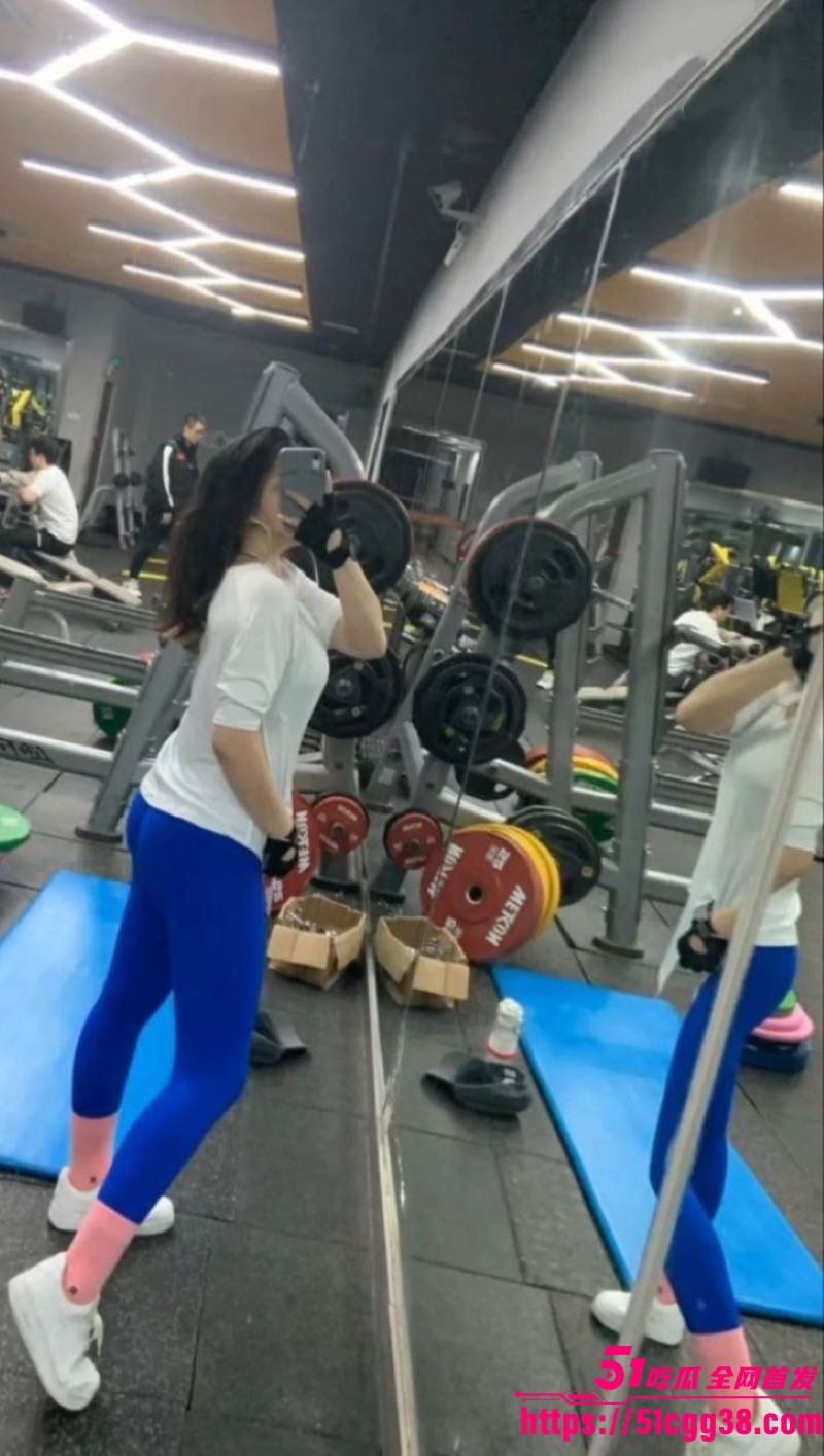 撸铁猛男圈养大连极品健身女教练张雨雯 2