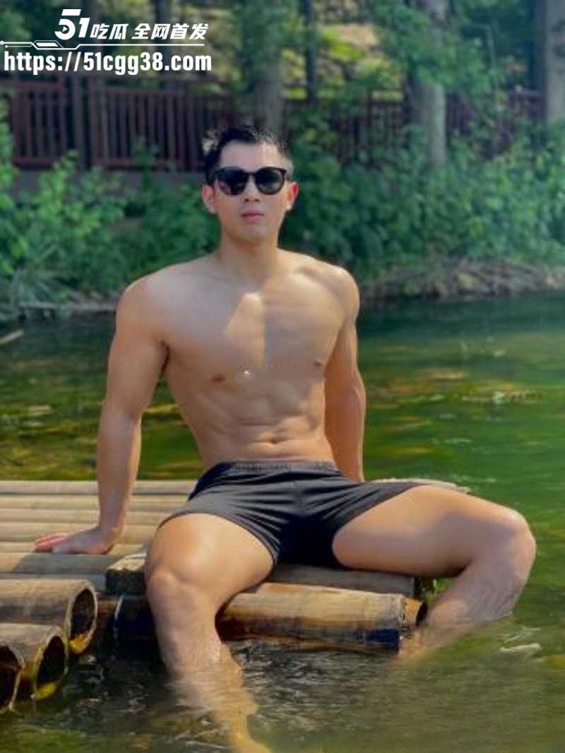 浙江温州健身男神王雄威自杀事件02