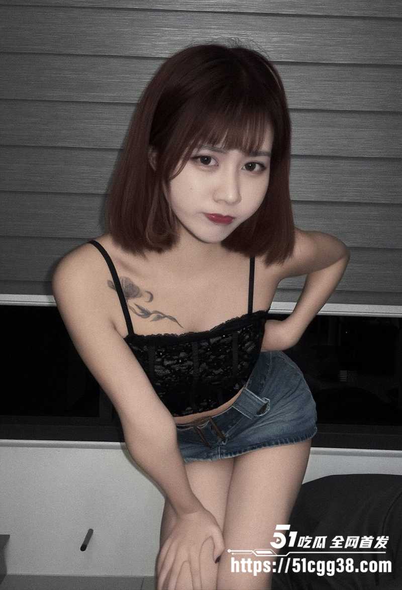 可爱短发网美自慰淫片流出 4 拷贝