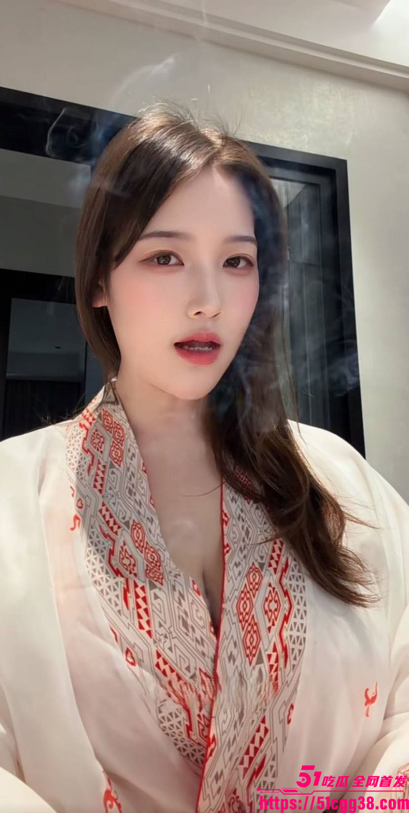抖音百万粉丝网红可可西情趣内衣长视频曝光 3
