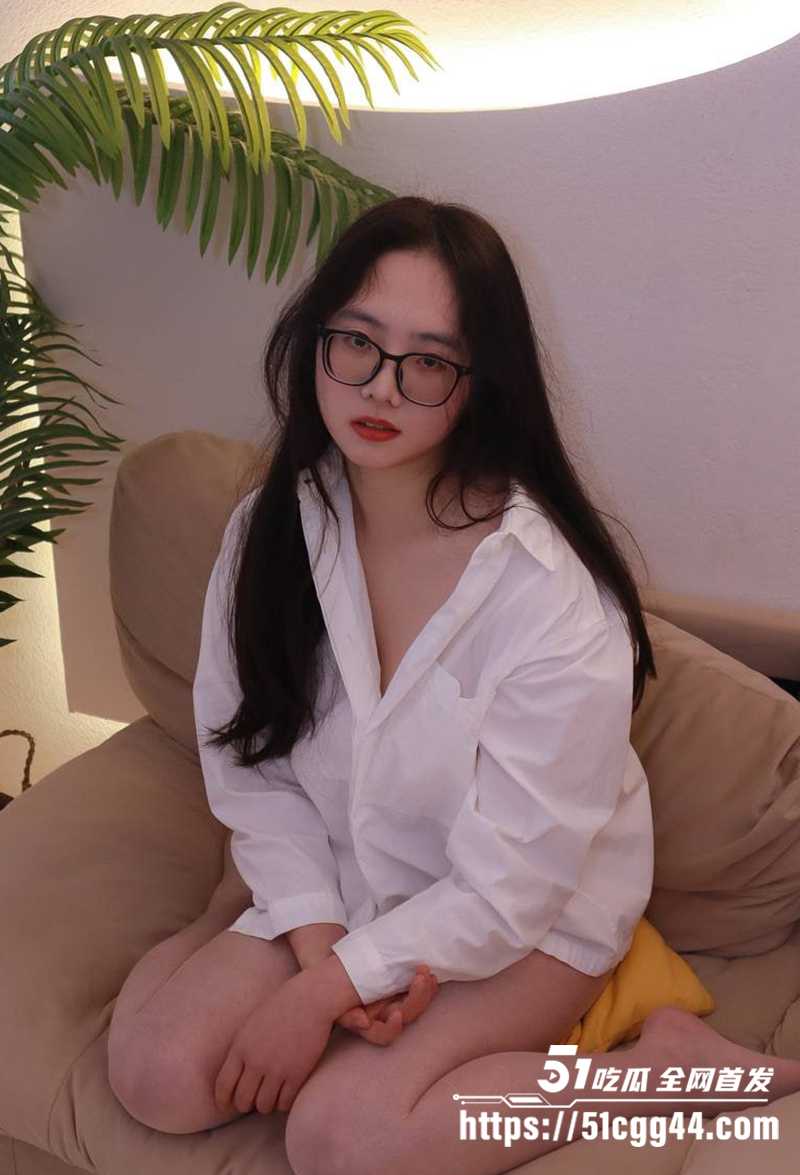 反差眼镜妹不雅视频泄密 2 拷贝