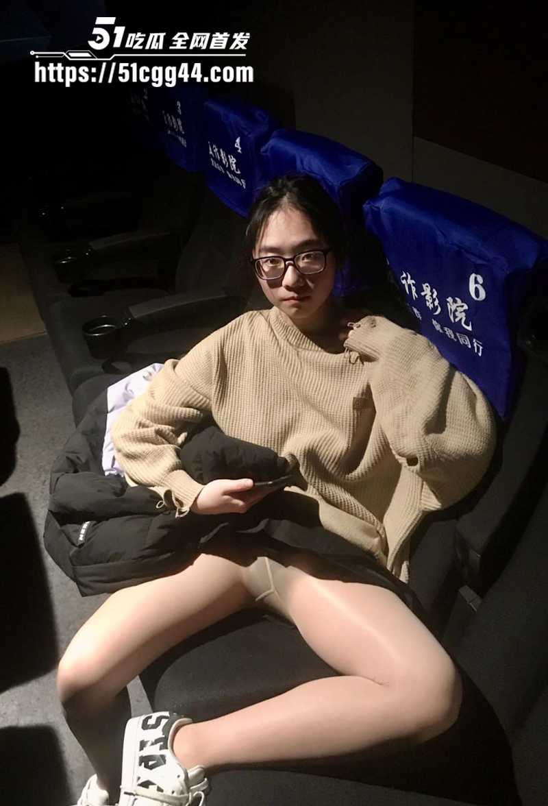 反差眼镜妹不雅视频泄密 4 拷贝