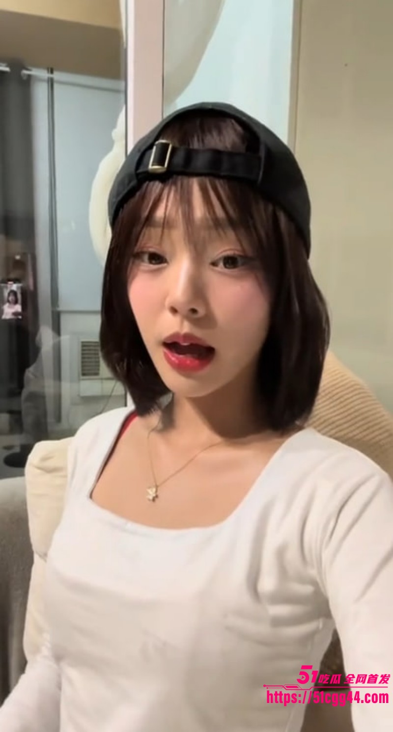 菲律宾精神小妹与男友性爱自拍流出 2