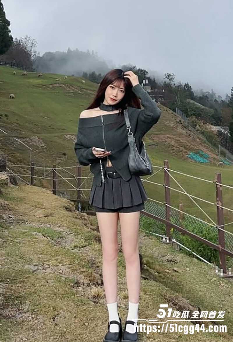 极品高颜值巨乳睫毛美甲师潘潘性爱视频曝光7拷贝