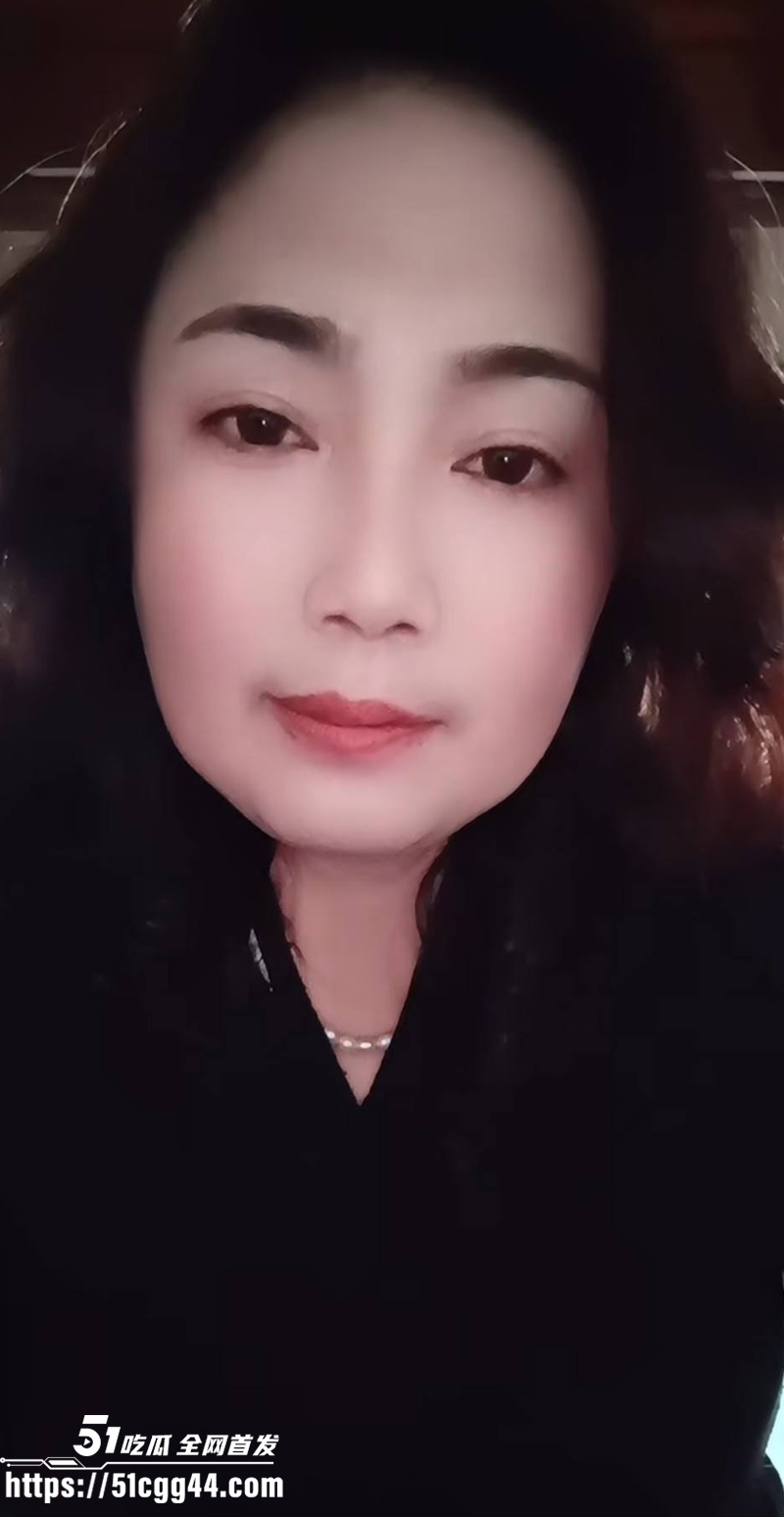 快手甘肃少妇 平儿 不雅视频 2