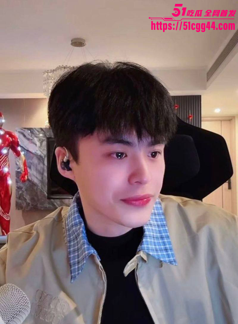 快手网红牌晓亮被曝出轨当鸭子陪睡富婆06