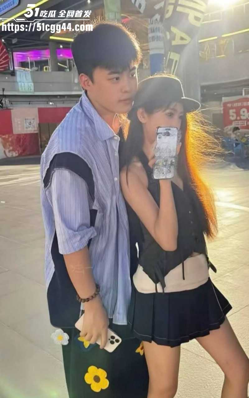 快手网红牌晓亮被曝出轨当鸭子陪睡富婆013
