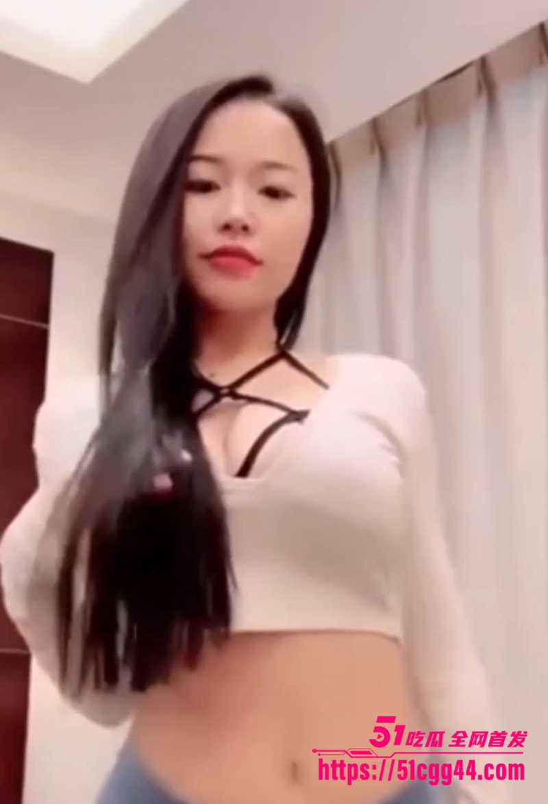 极品巨乳网红 吃糖吐泡泡 AI诱惑裸舞合集 双视角直击奶浪狂甩 妖艳到犯罪！
