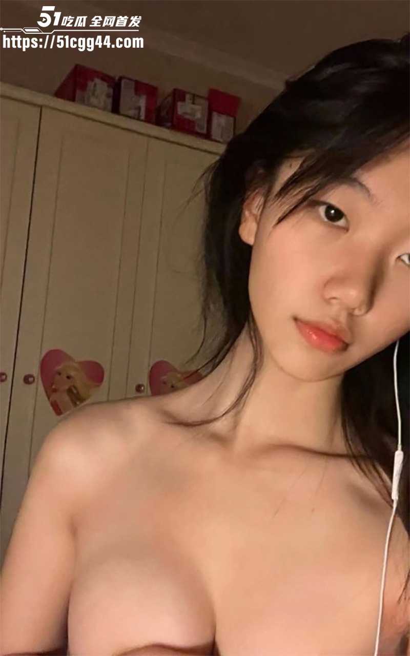 清纯女大学生 不雅视频合集 奶子雪白圆润 情趣夹虐阴自慰 穴肉外翻极其罕见！