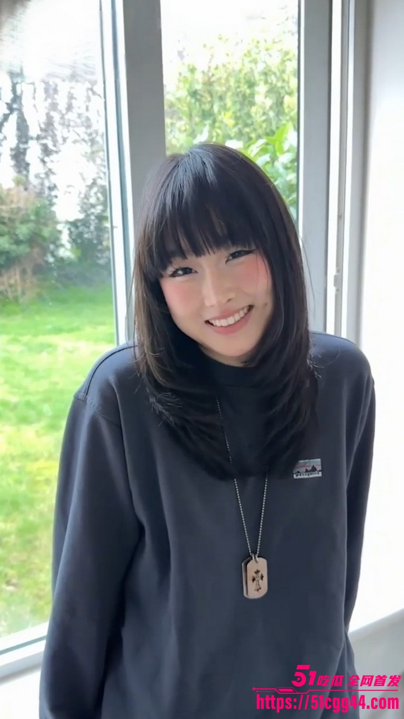 推特微胖女神 噗噗 春节后首次约会 委屈巴巴小眼神让人心动 回到旅馆大鸡巴猛怼喉咙 深喉吞精到失神！