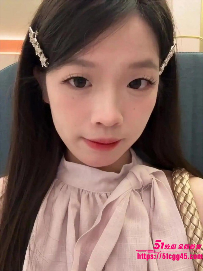 甜美系美少女线下奔现淫荡私拍 5