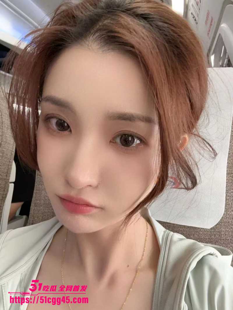 黑龙江骚妇人妻 邢娜 婚内出轨视频曝光 迷离贱货狂舔奸夫脚底板 上位骑乘激情爆操骚叫不停！