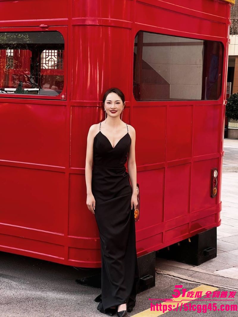 成都眼镜人妻陈梦援性爱视图第二弹泄密 4