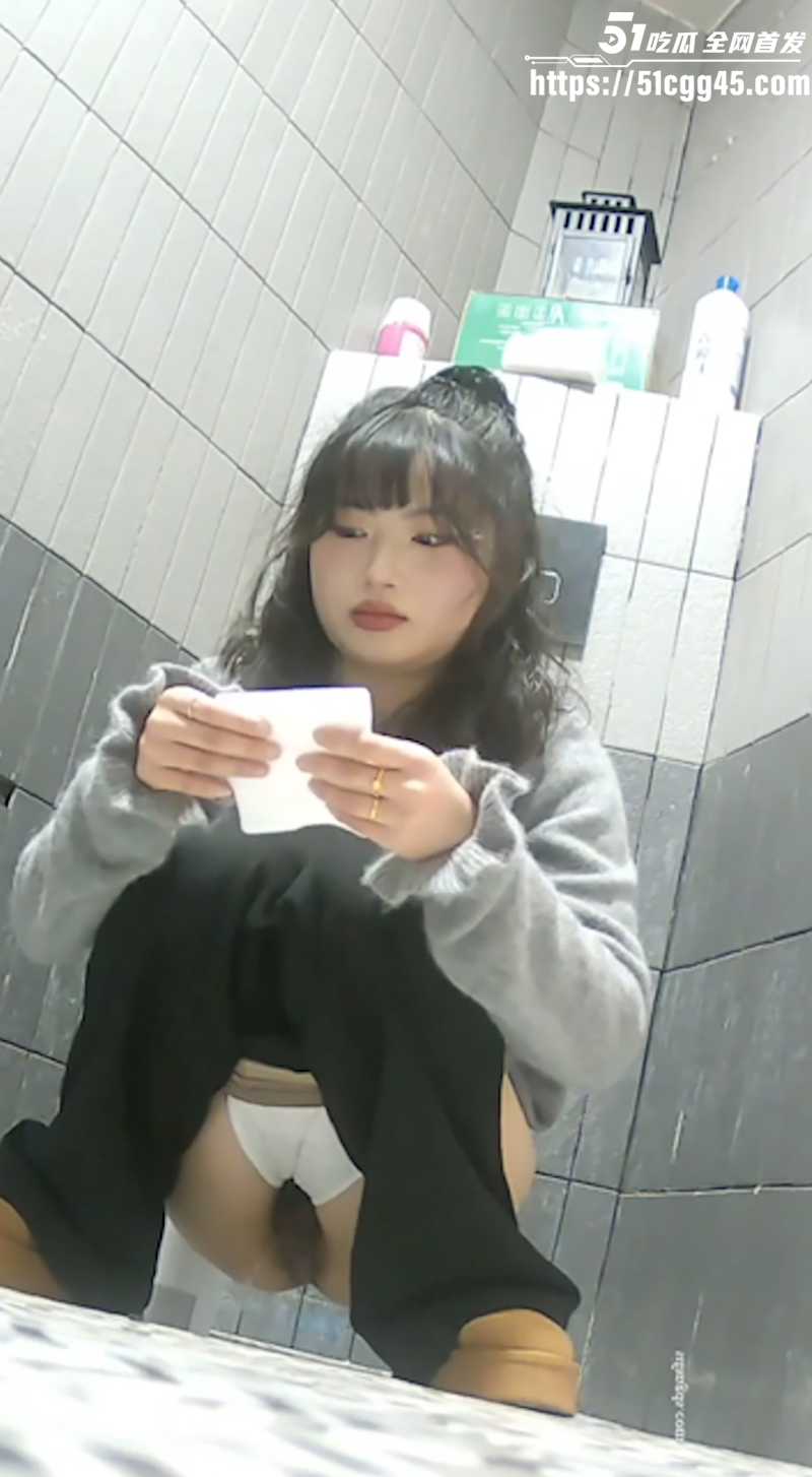 深圳写字楼 女厕全景偷拍 6