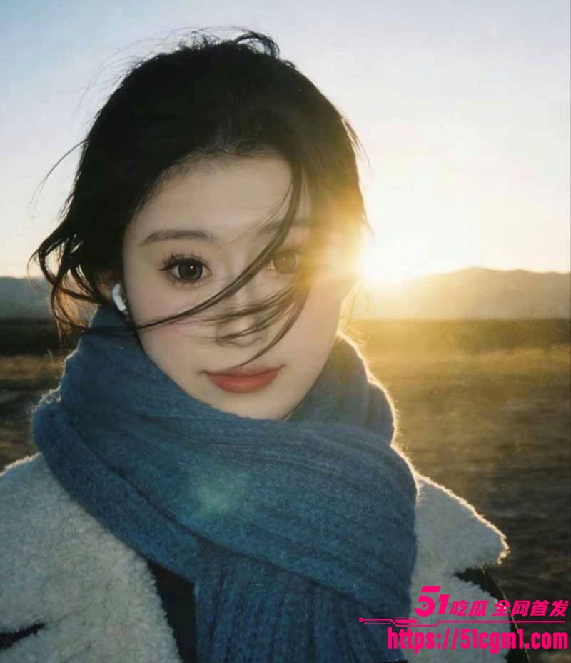 黑龙江人妻 蒋雯雯 婚内出轨事件 黑丝跪地露脸深喉吞吐 女上狂摇榨精浪叫 贤妻变淫妻！