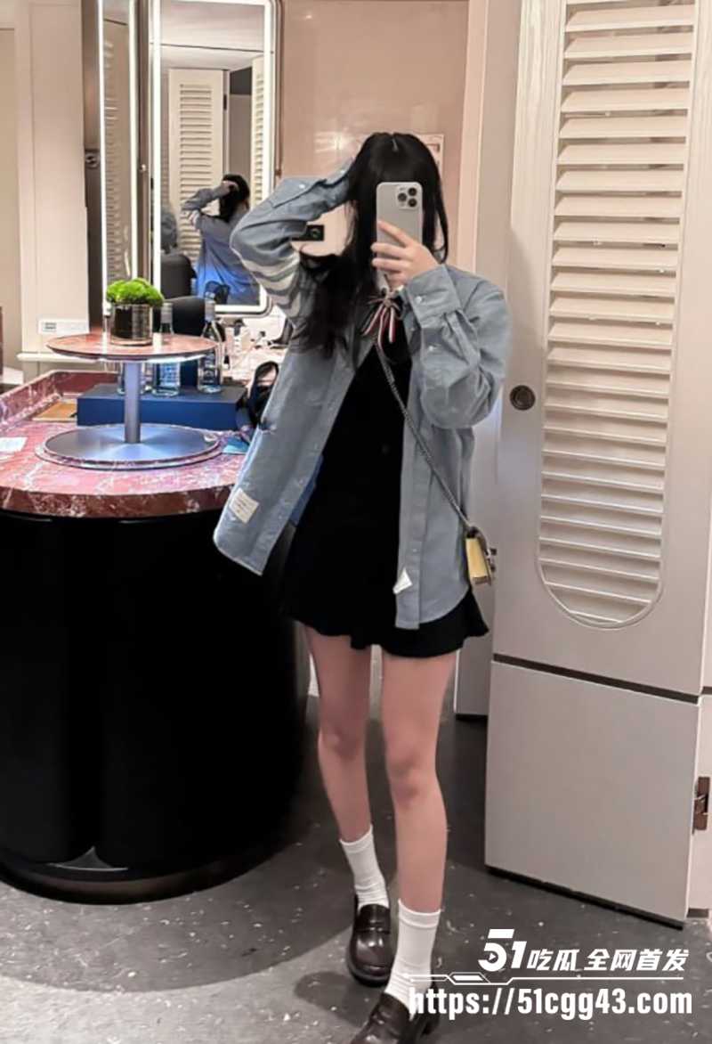 推特福利姬菠萝酱1388门槛合集流出 9 拷贝